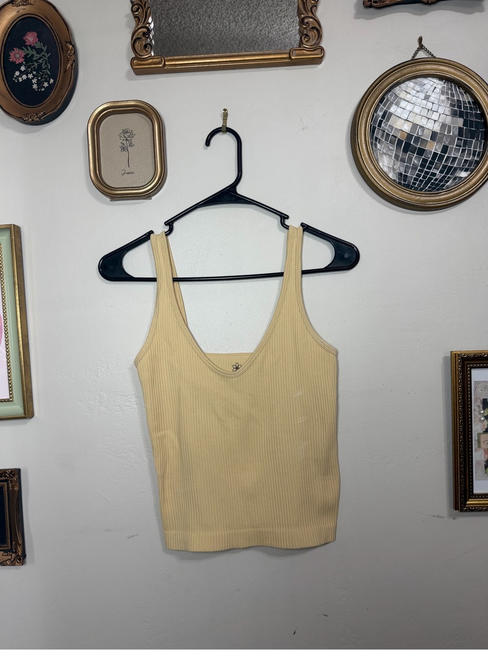 Aura Ribbed Scoop Tank Top - Pale Yellow